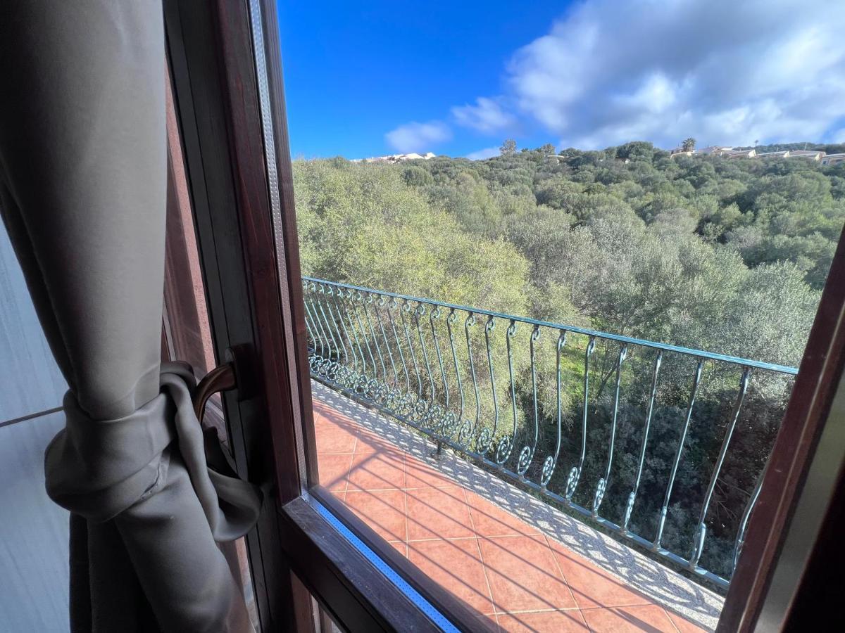 Calypso Home Sea View Badesi Eksteriør bilde